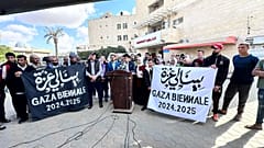 Gazze Bienali, yurtdışındaki galerilere destek çağrısında bulunmanın yanı sıra bir kitlesel fonlama kampanyası da başlattı.