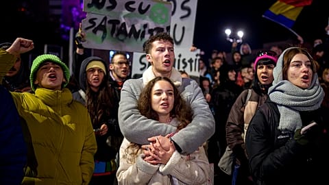 Romanians protesting