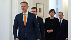 Christian Lindner, Almanya Maliye Bakanı olarak zorlu mali kurallar için müzakerelerde bulundu