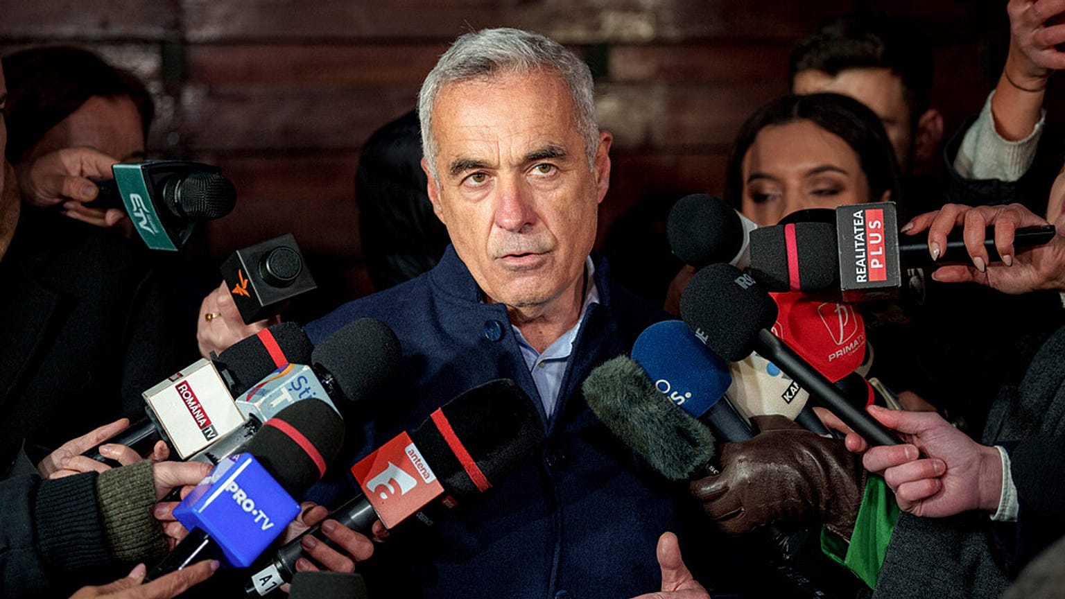 Calin Georgescu 26 Kasım 2024, Salı günü Romanya'nın Izvorani kentinde basına konuştu.
