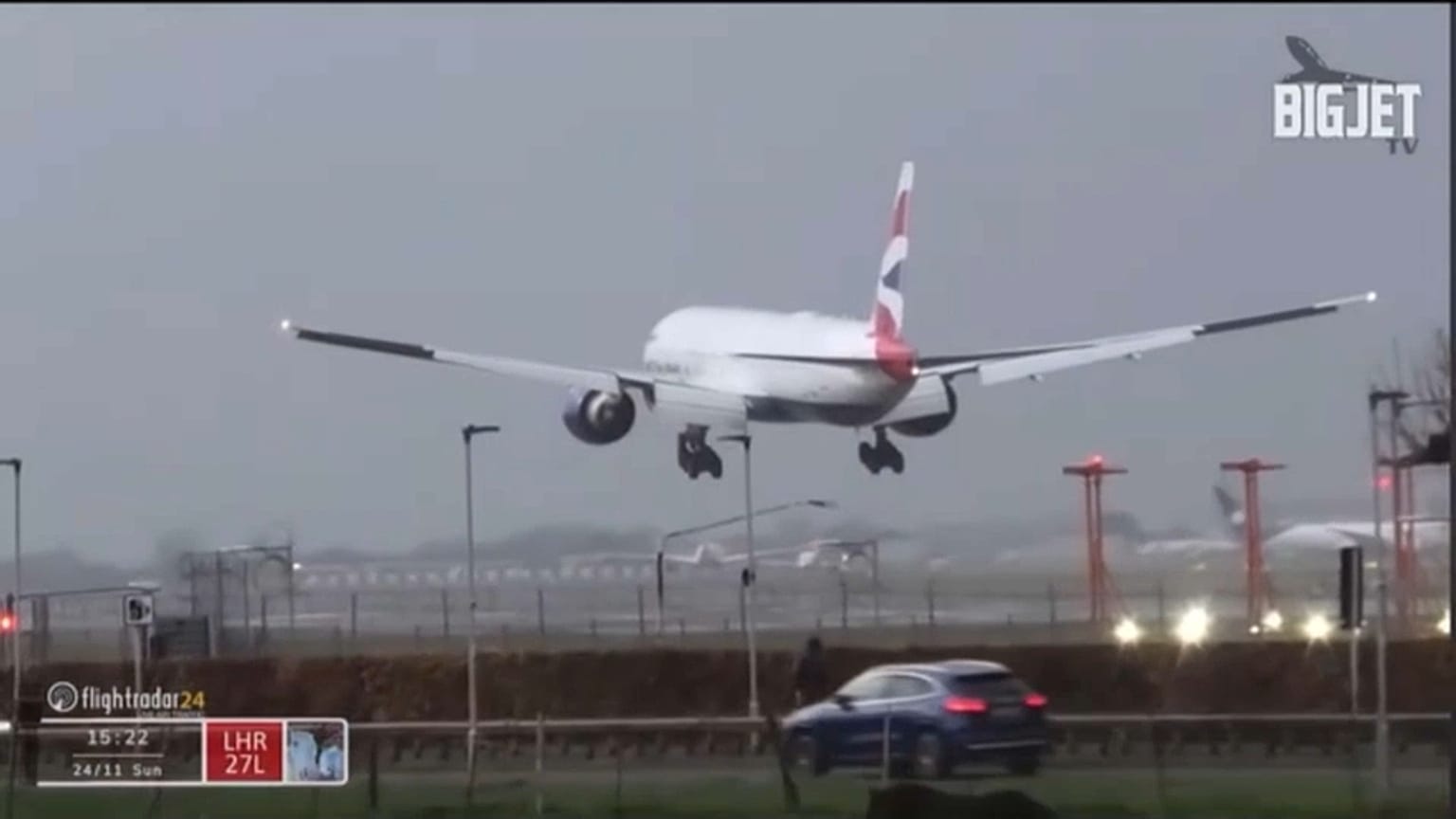La tormenta Bert interrumpe el aterrizaje de un piloto en un aeropuerto británico.