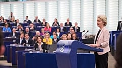A nova Comissão de Ursula von der Leyen foi aprovada com 54% dos votos a favor
