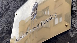 Az OBT táblája a Szalay utcában 