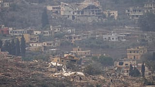 Disparados tanques israelitas no sul do Líbano apesar de cessar-fogo