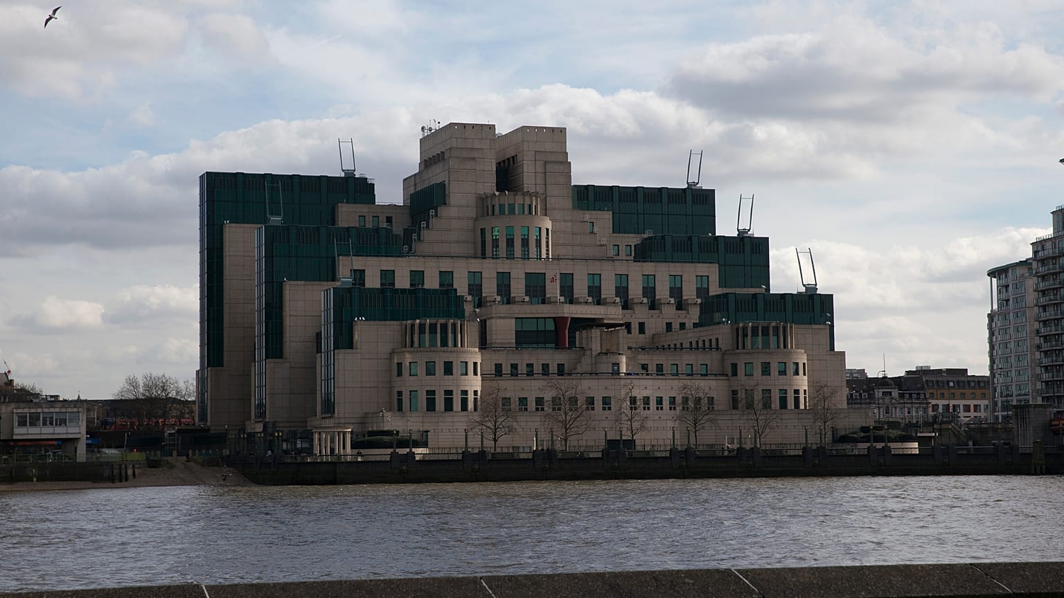 L'edificio dell'MI6 a Londra