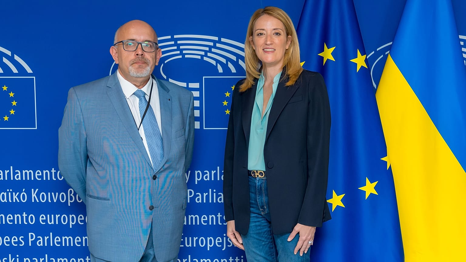 L'attuale GEPD Wojciech Wiewiórowski e la Presidente del Parlamento europeo Roberta Metsola.