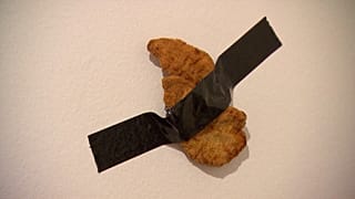 'Schnitzel on the wall' de Tabby en la exposición Schnitzel