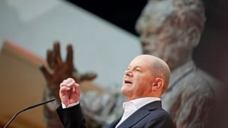 Az SPD berlini pártértekezlete után Olaf Scholz Kijevbe utazott.