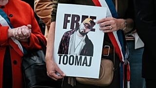 İranlı rapçi Toomaj Salehi cezaevinden serbest bırakıldı  