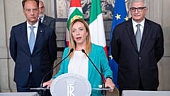 A destra il nuovo ministro agli Affari Europei Tommaso Foti