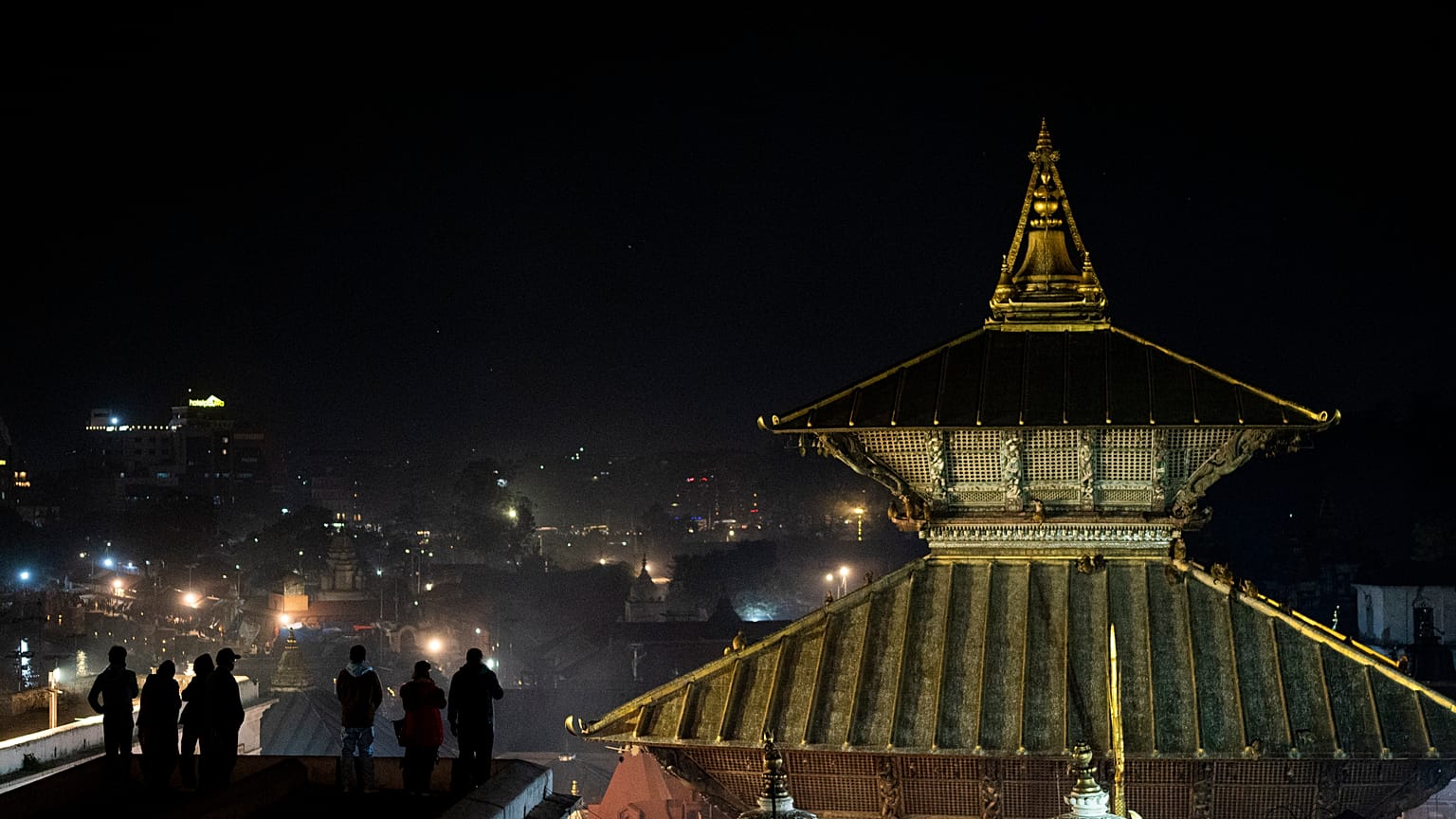 Katmandu, Nepal'deki Pashupatinath Tapınağı. 29 Kasım 2024.