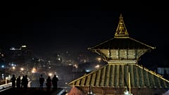 Katmandu, Nepal'deki Pashupatinath Tapınağı. 29 Kasım 2024.