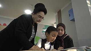 Formation des enseignants, accessibilité, programmes : L'éducation inclusive en Ouzbékistan
