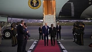 Joe Biden visita Angola para promover novo caminho ferroviario