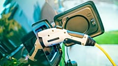 Vehículo eléctrico y cargador