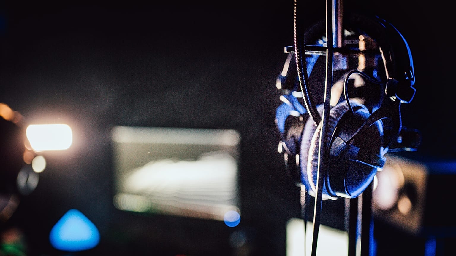 Un nuovo studio rivela che un quarto delle entrate dei musicisti andrà perso a causa dell’intelligenza artificiale entro il 2028