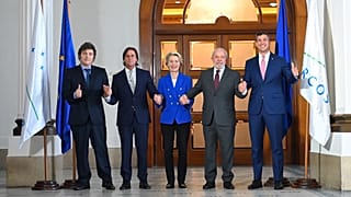 Argentina's Javier Milei, Uruguay's Luis Lacalle Pau, the EU's Ursula von der Leyen, Brazil's Lula and Paraguay's Santiago Peña on Dec. 6, 2024 in Montevideo, Uruguay