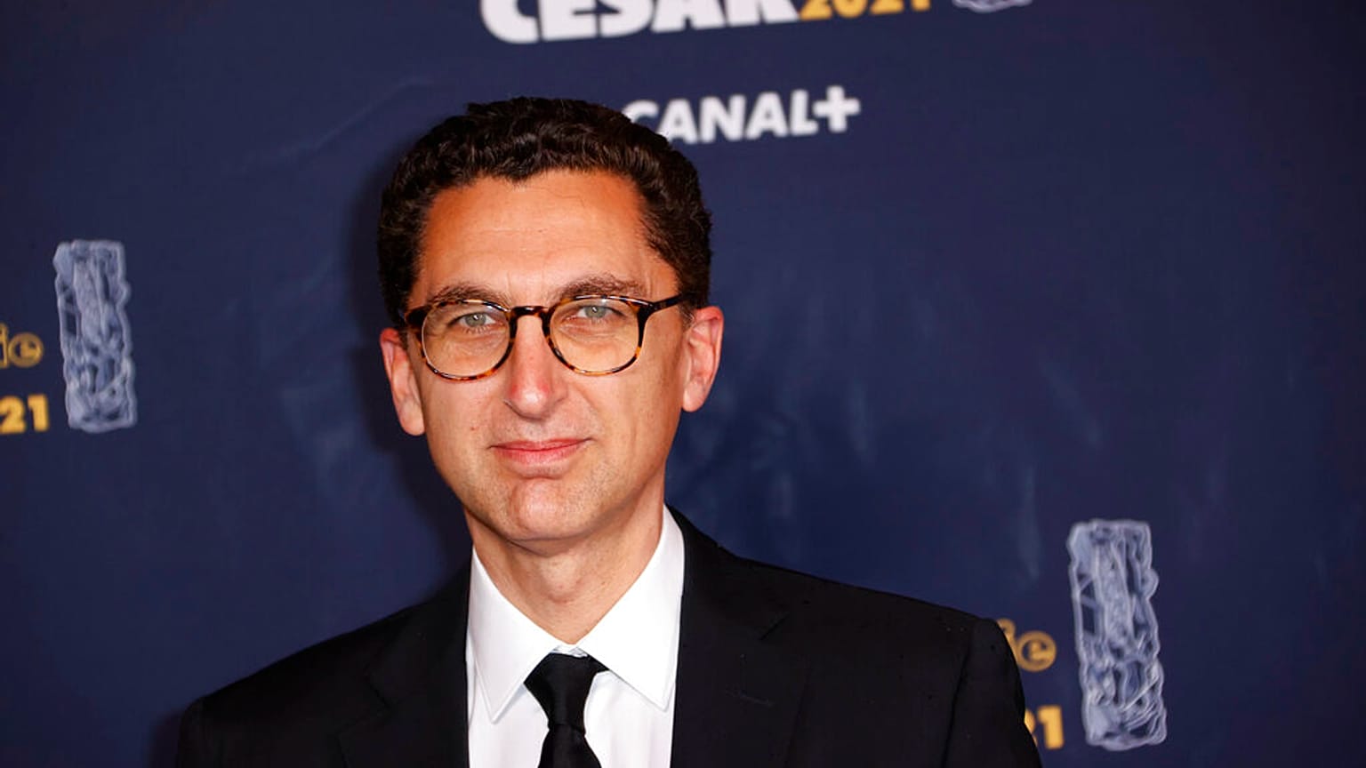 Ο πρόεδρος του Canal+, Maxime Saada, στην 46η τελετή απονομής των βραβείων Σεζάρ. 12 Μαρτίου 2021.