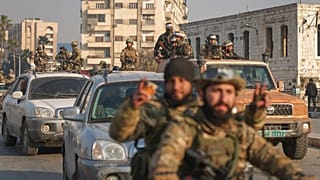 Los islamistas triunfantes en las calles de Hama