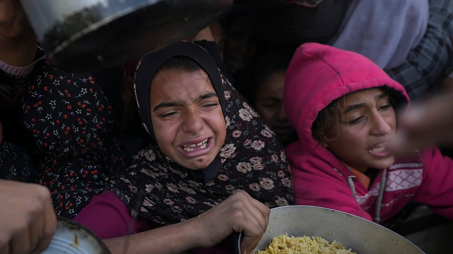 الطعام أصبح غاية لا تدرك في غزة