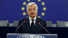Ο Ντιντιέ Ρέιντερς αρνήθηκε τις ποινικές κατηγορίες μετά από έρευνα για ξέπλυμα χρήματος