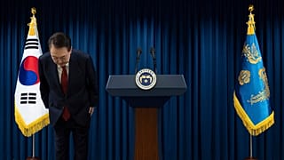 Presidente da Coreia do Sul, Yoon Suk-yeol, depois de pedir desculpa por invocar a lei marcial