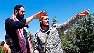 ابومحمد جولانی، رهبر هیات تحریر شام و رهبر اصلی شورشیان سوریه، در حومه لاذقیه. تاریخ و روزی که این عکس گرفته شده است، معلوم نیست