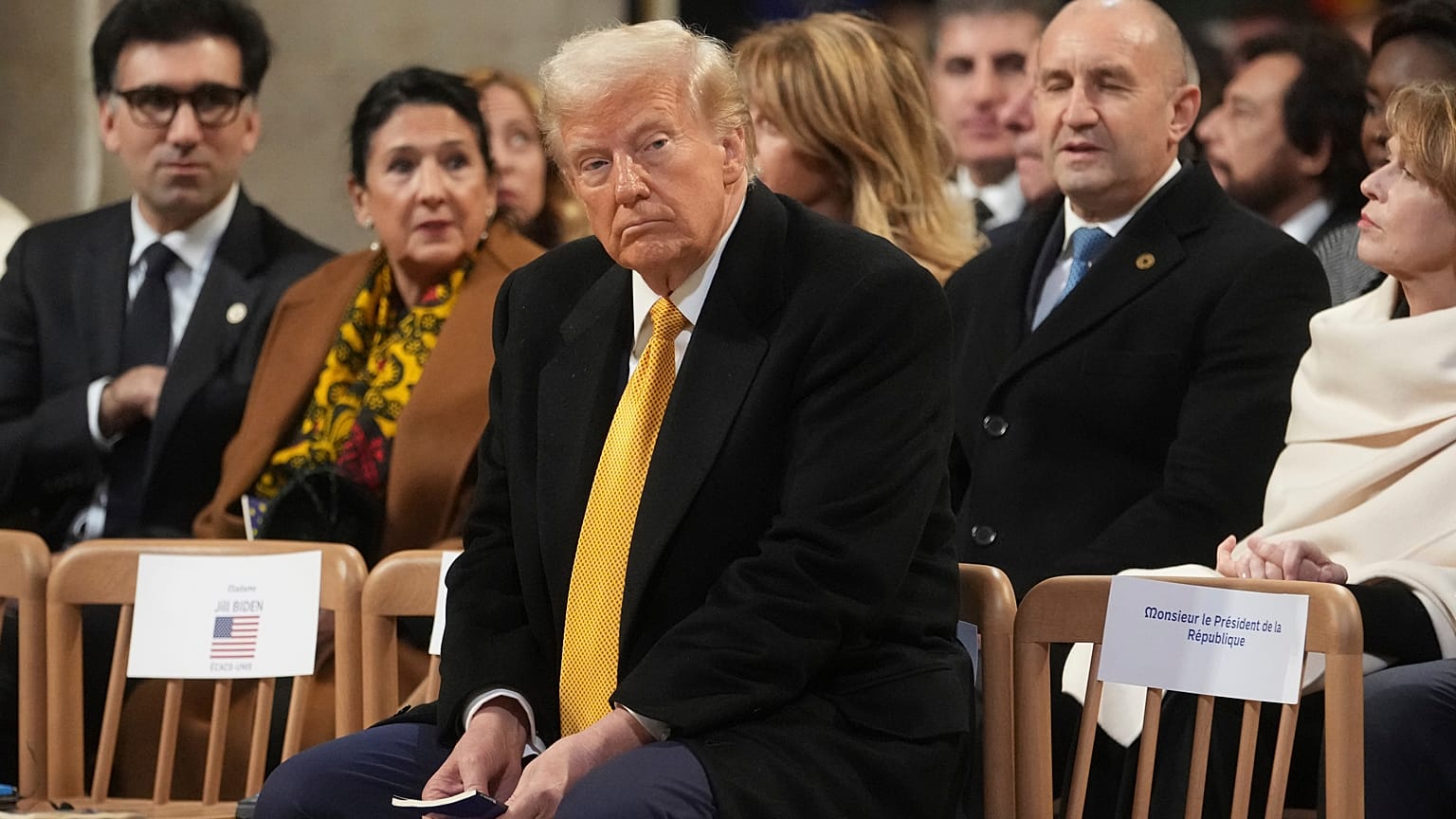 Donald Trump en la ceremonia de reapertura de Notre Dame tras las reformas. 7 de diciembre de 2024.