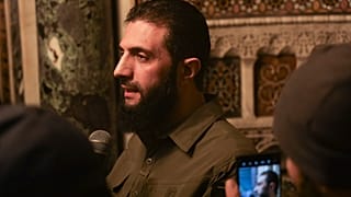أبو محمد الجولاني يتحدث في المسجد الأموي في دمشق يوم الأحد 8 ديسمبر 2024