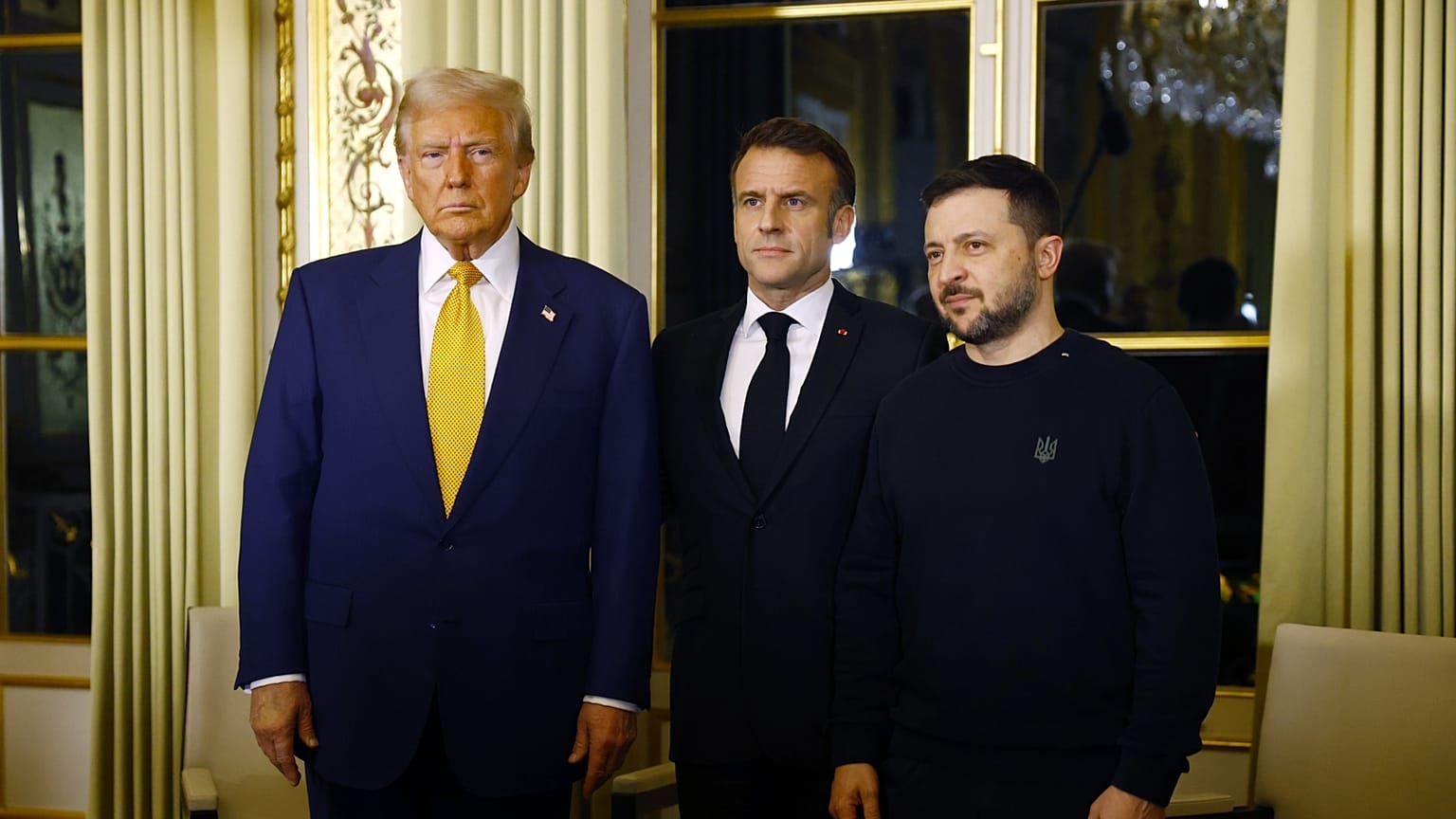 Trump Macron francia és Zelenszkij ukrán elnökkel Párizsban