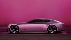 'Miami Pembesi' olarak da bilinen Rhodon Rose renginde Jaguar Type 00 elektrikli model