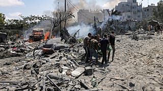 موقع تعرض للقصف الإسرائيلي في خان يونس، جنوب قطاع غزة، 13 يوليو، 2024.