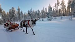 Le père Noël prépare sa tournée pour la traditionnelle distribution de cadeaux à travers le monde, Rovaniemi en Finlande, le 04.12.2024