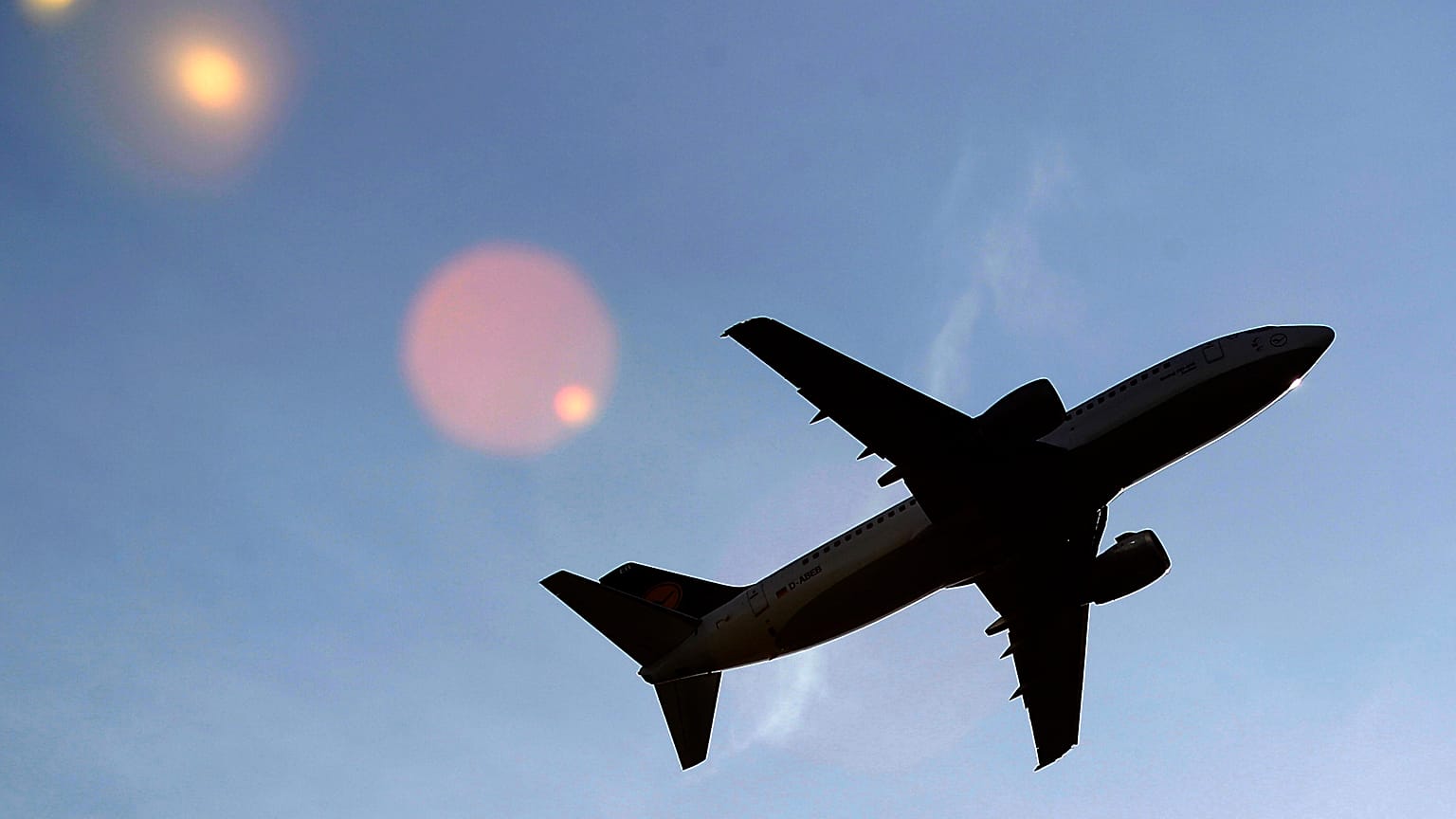 La UE parece haber abandonado las esperanzas de un impuesto sobre el combustible de aviación