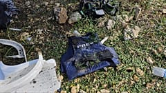 Gilet de protection d'un des journalistes de la chaîne de télévision Al-Mayadeen tué par une frappe israélienne, mardi 21 novembre 2023.