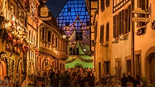Kaysersberg est l'une des villes alsaciennes qui affrontent les foules hivernales
