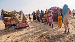 وصول اللاجئين السودانيين إلى عكا، تشاد، الأحد 6 أكتوبر/تشرين الأول. 2024