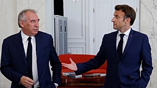 DOSYA: Fransa Cumhurbaşkanı Emmanuel Macron, Fransız merkez partisi MoDem (Mouvement Democrate) lideri Francois Bayrou ile Paris'teki Elysee Sarayı'nda bir araya geldi, 21 Haziran 2022