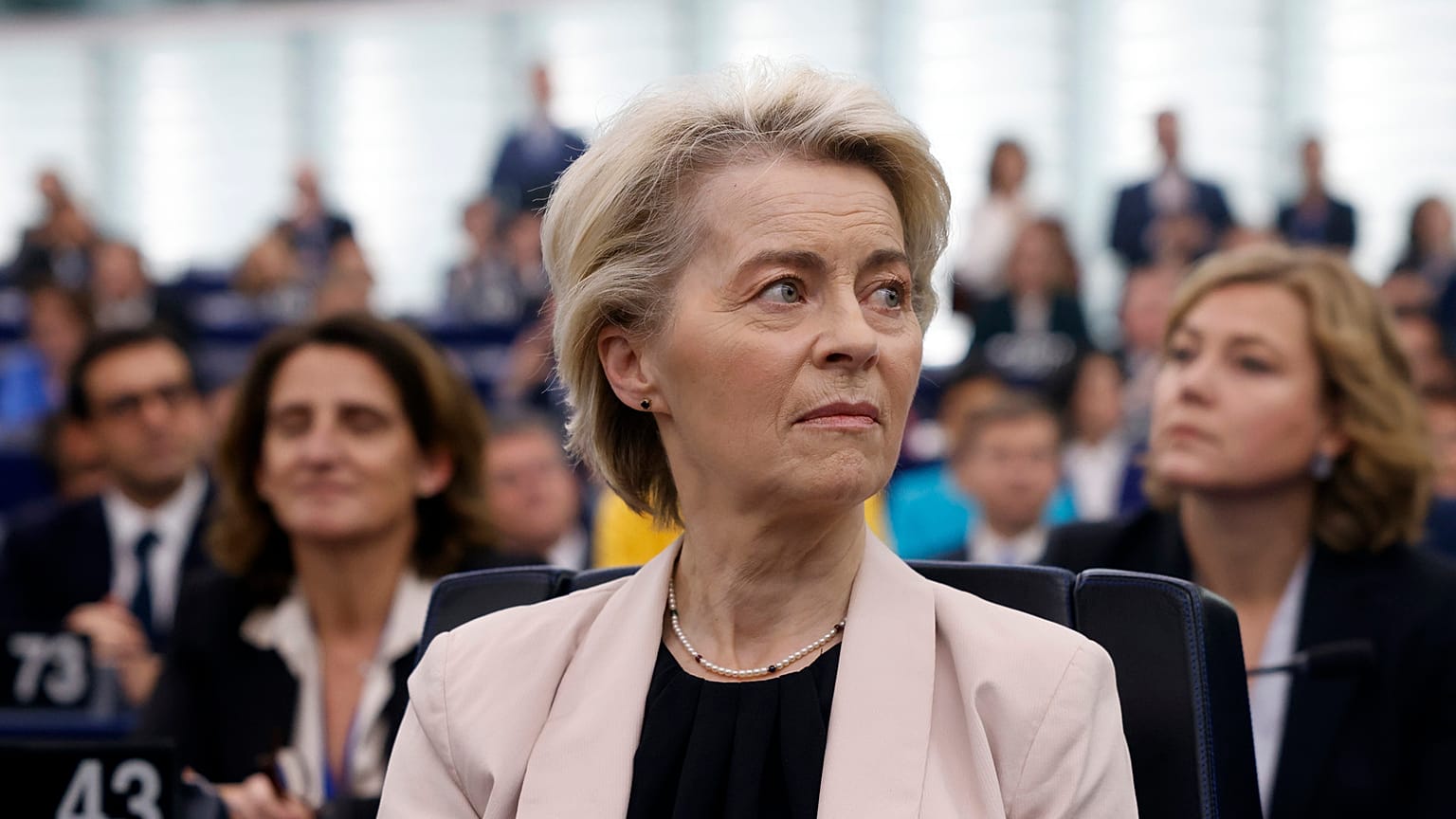 La presidenta de la Comisión Europea, Ursula von der Leyen, en el Parlamento Europeo en Estrasburgo, Francia, el miércoles 27 de noviembre de 2024. 