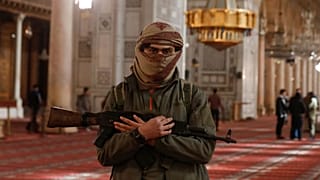یک نیروی مسلح مخالف اسد در مسجد اموی