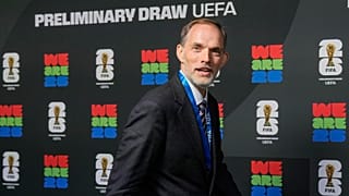 مدرب إنجلترا توماس توخيل يصل إلى قرعة تصفيات كأس العالم 2026 بمقر الفيفا في زيورخ، سويسرا.