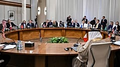 Des ministres se réunissent pour discuter de la transition du pouvoir en Syrie à Aqaba, ville côtière jordanienne située sur la mer Rouge, le samedi 14 décembre 2024.