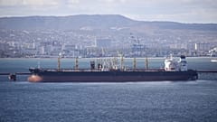 Archív fotó: orosz olajtanker Novorosszijszk partjainál