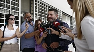 ΤΡΑΓΩΔΙΑ ΣΤΗ ΧΑΛΚΙΔΙΚΗ