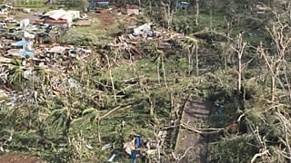 Une image aérienne de l'île de Mayotte dévastée par le cyclone Chido