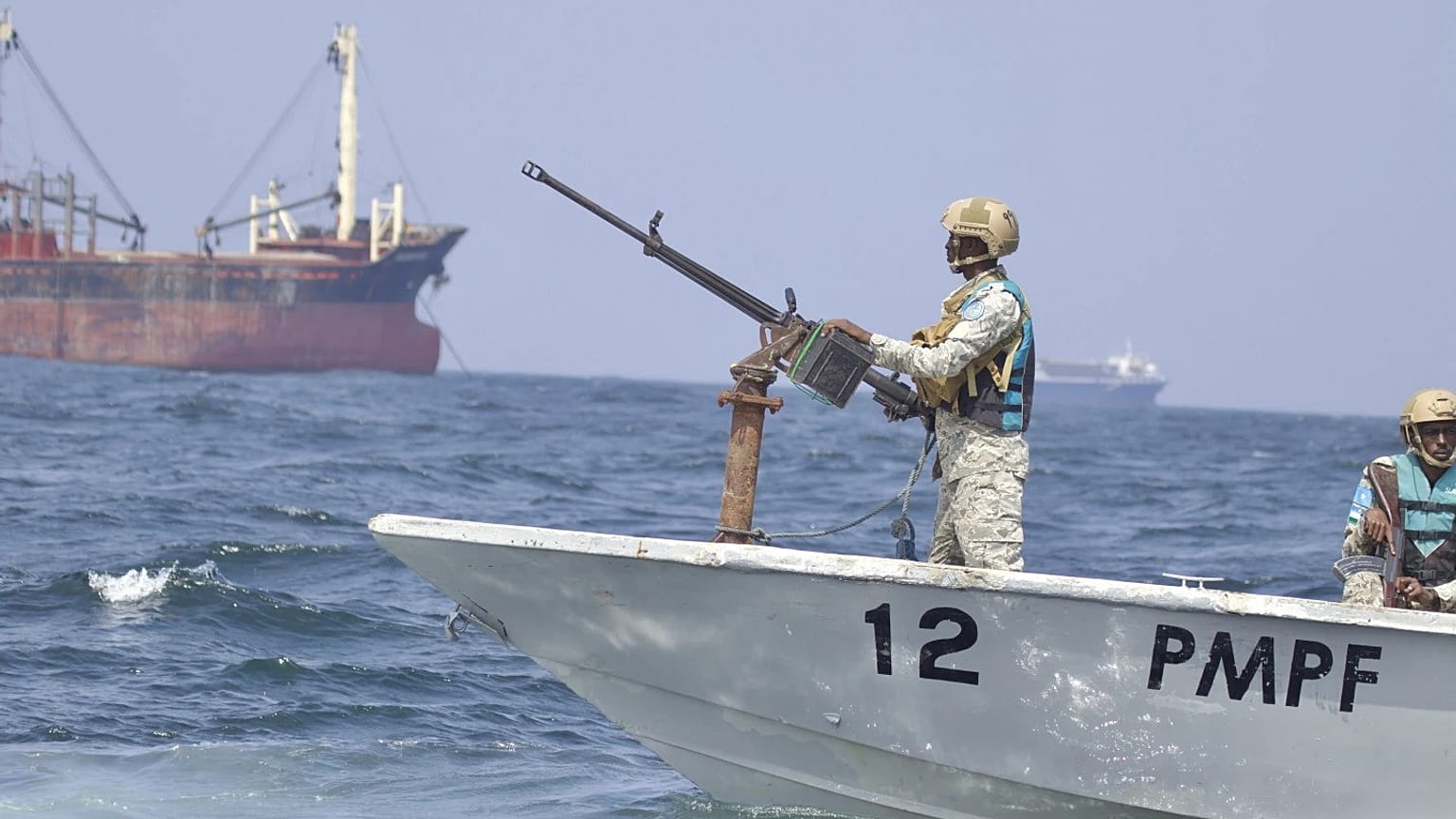 Somali deniz polisi, Purtland eyaleti açıklarında devriye geziyor