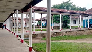 Вид на госпиталь Панзи в Демократической Республике Конго в ноябре 2024 года.