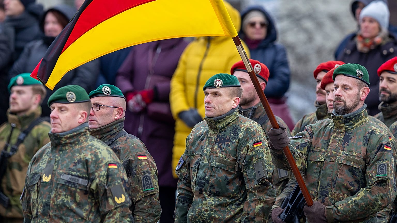 Német katonák egy vilniusi katonai ünnepségen 2024 novemberében