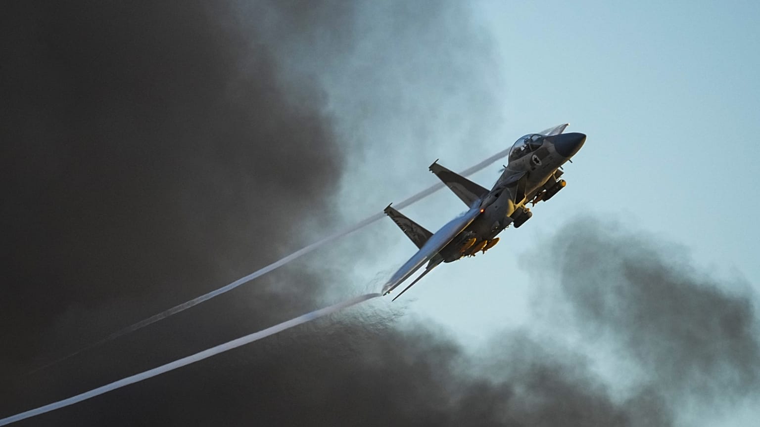 Fotónk illusztráció: izraeli F-15-ös vadászgép Beersheba városa közelében