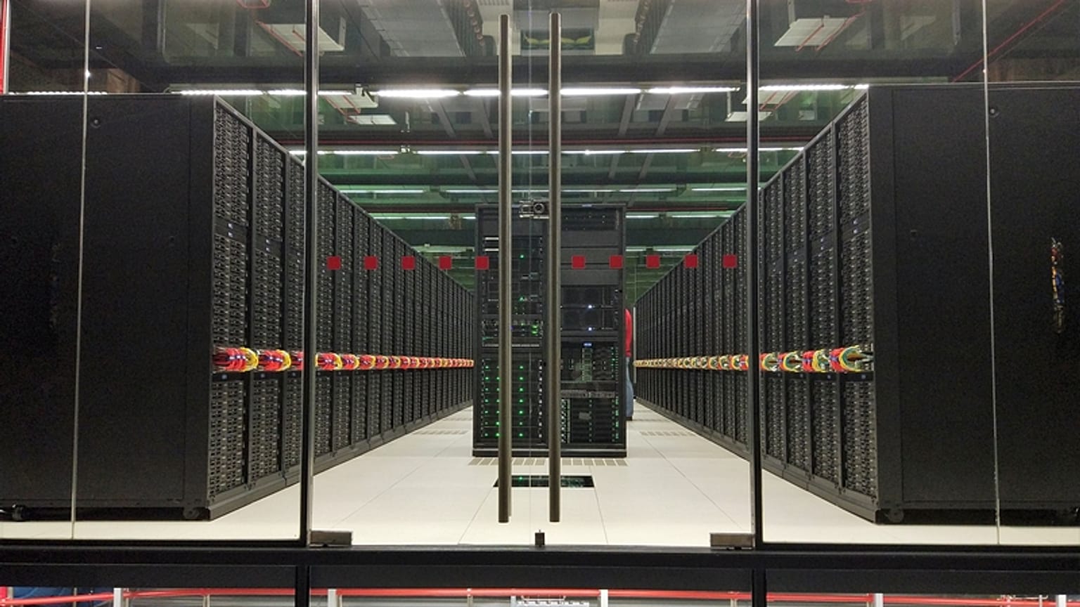 Supercomputer MareNostrum 4 presso il Centro di Supercalcolo di Barcellona 